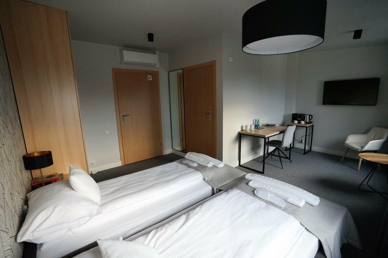 Kamienica Nr 6 Aleksandrów Lódzki Exterior foto